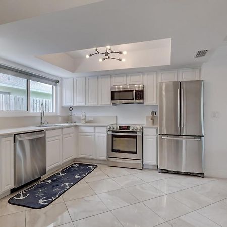 Pool Home Super Close To Vanderbilt Beach Naples Luaran gambar