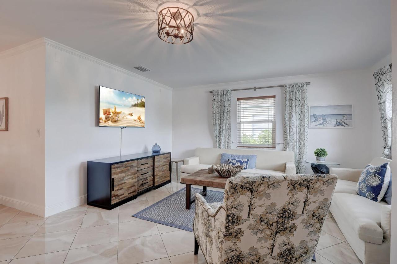 Pool Home Super Close To Vanderbilt Beach Naples Luaran gambar
