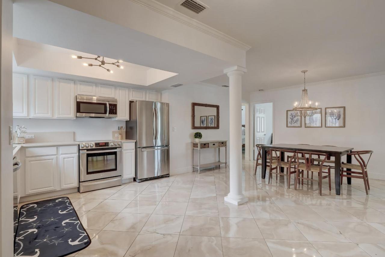 Pool Home Super Close To Vanderbilt Beach Naples Luaran gambar